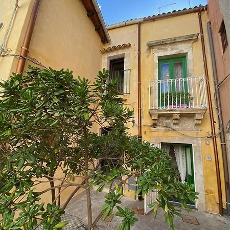 فيلا سيراكوزافي Casa A Razziedda المظهر الخارجي الصورة